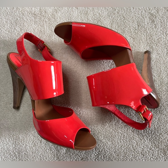 BCBGMaxAzria patent leather slingback heels - Picture 5 of 8
